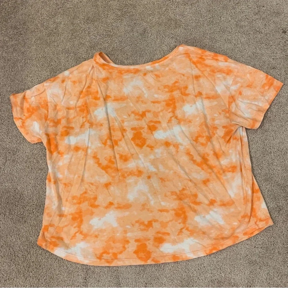 Old Navy The Easy Tee - Picture 4 of 4